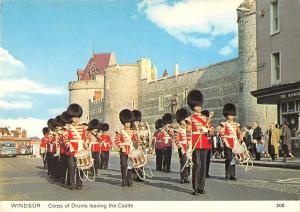 BR92266 windsor corps of drums leaving the castle military   uk