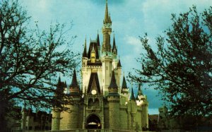 Cinderella Castle,Fantasyland,Walt Disney World 