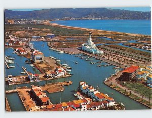 Postcard Detalle del Club Nautico Vista aerea Ampuriabrava Spain