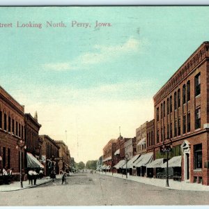 c1910 Perry, IA 2nd St North Litho Photo Downtown Main St Shops People Vtg A15