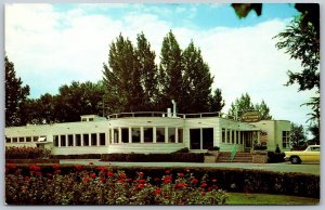 Postcard Ottawa Ontario c1956 Stewarts Green Valley Restaurant Hwy 16 Roadside