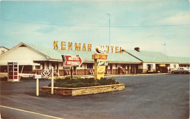 Newburg Pennsylvania~Kenmar Motel~Phone Booth~Vending Machine~Radio Antenna~'60s