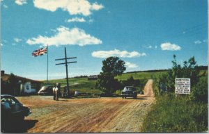 Canada Magnetic Hill Moncton New Brunswick Chrome Postcard 04.16