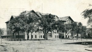 Postcard 1907 View of East High School in Minneapolis, MN.   U7