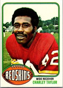 1976 Topps Football Card Charley Taylor Washington Redskins sk4477