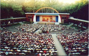 Winnipeg MB Kildonan Park Rainbow Stage Unused Vintage Postcard F77