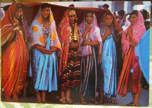 Tunisia Traditional Costumes - unposted