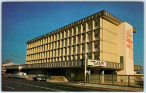 KAMLOOPS, B.C. British Columbia  Canada  STOCKMEN'S MOTOR HOTEL 1960s  Postcard