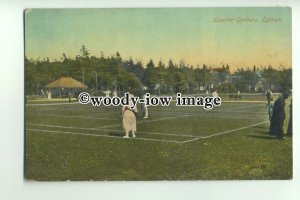 tp9649 - Lancs - Playing Games on the Lowther Gardens Green, Lytham - Postcard