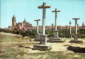 POSTCARD. SPAIN. SEGOVIA. CASTILLA y LEON. The La Piedad and Catherdral Inbrock