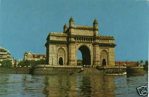 INDIA BOMBAY 1970 GATE WAY postcard