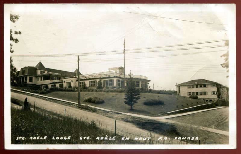 h2418 - STE. ADELE EN HAUT Quebec 1943 Lodge. Real Photo Postcard