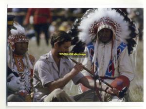 q885 - Prince Charles with American Indians - Royalty postcard