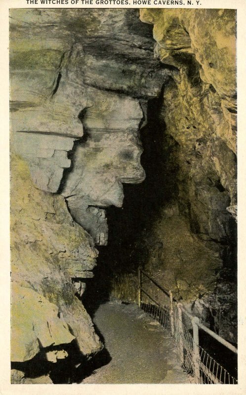 NY - Howe Caverns (near Cobleskill). The Witches