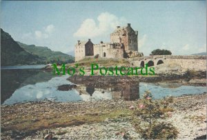 Scotland Postcard - Eilean Donan Castle, Loch Duich, Home of The MacRaes RR14076