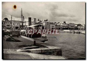 Modern Postcard Island re port of St Martin