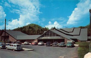 Postcard Gatlinburg Auditorium in Gatlinburg, Tennessee~123838