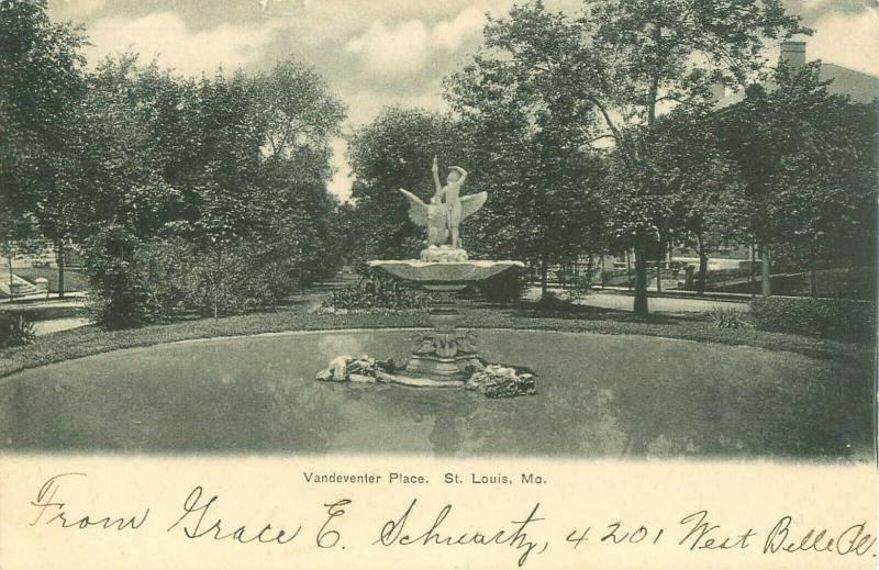 Vanderventer Place & Fountain, St Louis, Missouri MO 1907 Black& White Postcard