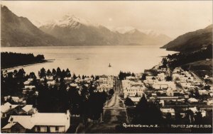 PC NEW ZEALAND, QUEENSTOWN GENERAL VIEW, Vintage REAL PHOTO Postcard (B41450)