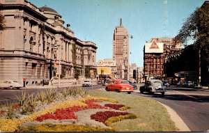 Wiconsin Milwaukee Wisconsin Avenue Looking East From Court Of Honor