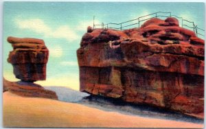 Postcard - Balanced And Steamboat Rocks, Garden Of The Gods - Colorado