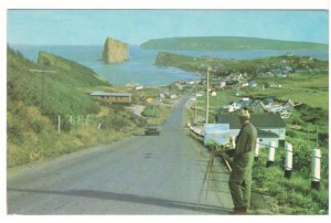 Artist Painting Perce Rock, Perce, Quebec, Vintage Chrome Postcard