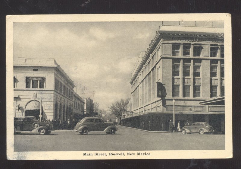 ROSWELL NEW MEXICO DOWNTOWN MAIN STREET SCENE OLD CARS VINTAGE POSTCARD