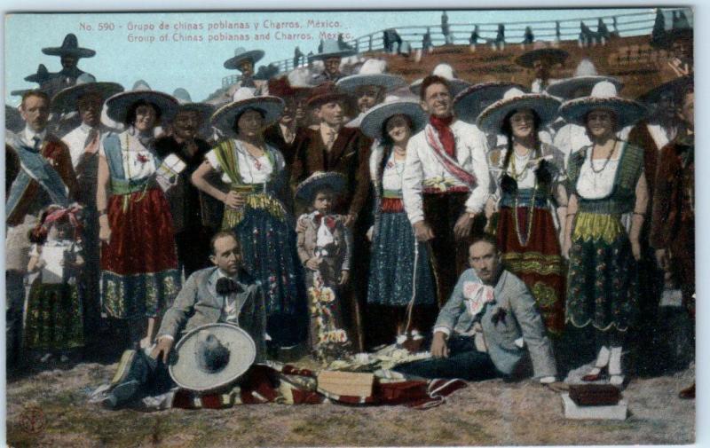 MEXICO  Group of CHINAS POBLANAS y CHARROS  ca 1910s  Postcard