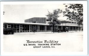 RPPC  GREAT LAKES, IL   Recreation Building U.S. NAVAL TRAINING STATION Postcard