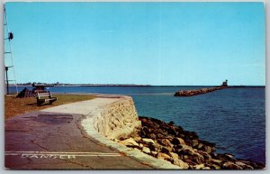 Vtg Bridgeport Connecticut CT Breakwater & Lighthouse Seaside Park View Postcard