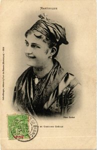 CPA AK Type et costume creole MARTINIQUE (872328)