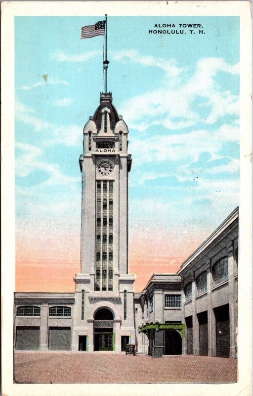 Postcard Aloha Tower in Honolulu, T. H. Hawaii