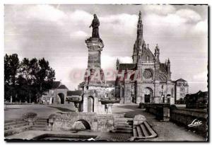 Sainte Anne d Auray - Fountain and Basilica - Old Postcard