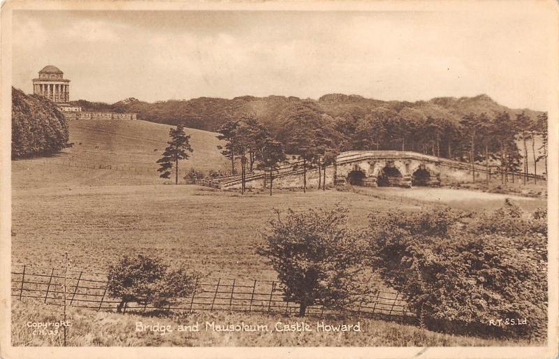 uk12534 bridge and mausoleum castle howard  real photo   uk