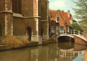 Postcard The Bridge Seen On Kerkstraat Vrouwenrecht The Bridge Delft, Netherland