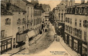 CPA TOUL - La Rue Gambetta (483441)