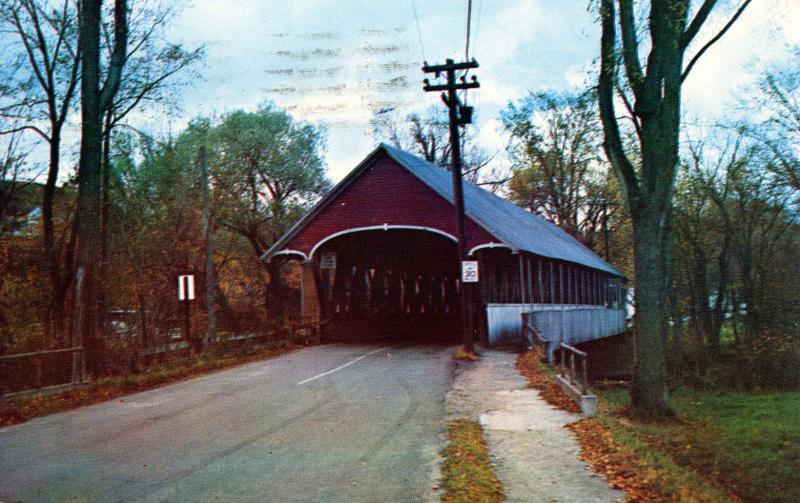 VT - Lyndon. Covered Bridge with Side Walk