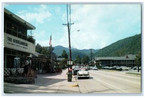 c1950's Street Scene Cars Holly Ridge Court Gatlinburg Tennessee TN Postcard