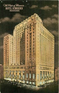 Birdseye Hotel Schroeder night Milwaukee Wisconsin 1940s Postcard Kropp 10285