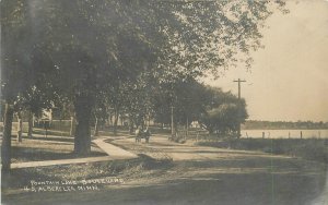 Postcard C-1910 Minnesota Alberta Lea Fountain Lake Boulevard 23-2630