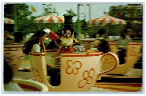 c1960 Goofy Goes Spin Fantasyland Mad Tea Party Goofy Ride Giant Teacup Postcard