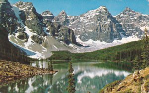 Canada Alberta Banff Early Morning Reflection At Beautiful Moraine Lake 1967