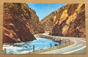 UNUSED POSTCARD -  BIG THOMPSON CANYON - ROAD TO ESTES PARK, COLORADO