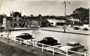 CPA SEPTEUIL - Le parking (260457)