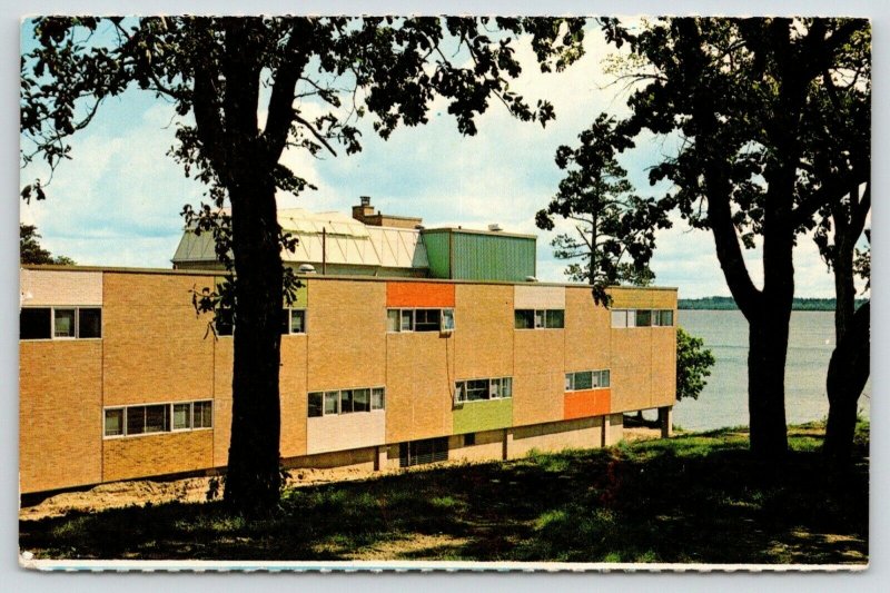 Bemidji Minnesota~Bemidji State College~Sattgast Hall~Colorful Walls~1950s 