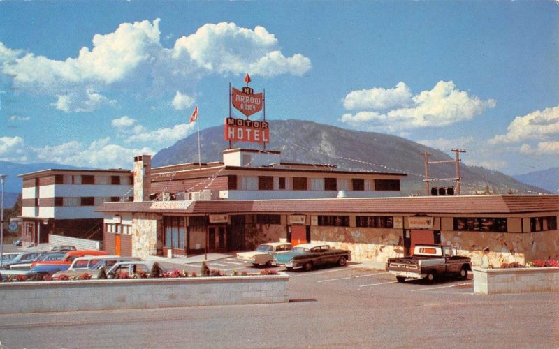 Roadside Canada HI ARROW ARMS MOTOR HOTEL Kinnaird, BC 1972 Vintage Postcard