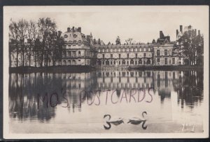 France Postcard - Fontainebleau - Facade Du Palais Vue De L'Etang RS17566