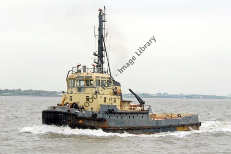 ap0871 - UK Tug - Oakgarth , built 1984 - photograph 6x4 