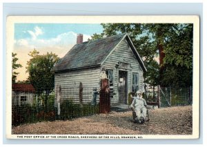 c1930's Post Office Crossroads Shepperd Of Hills Branson MO, Uncle Ike Postcard 