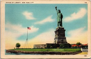 Vtg New York City NY Statue of Liberty Bedloc Island 1930s Linen Postcard